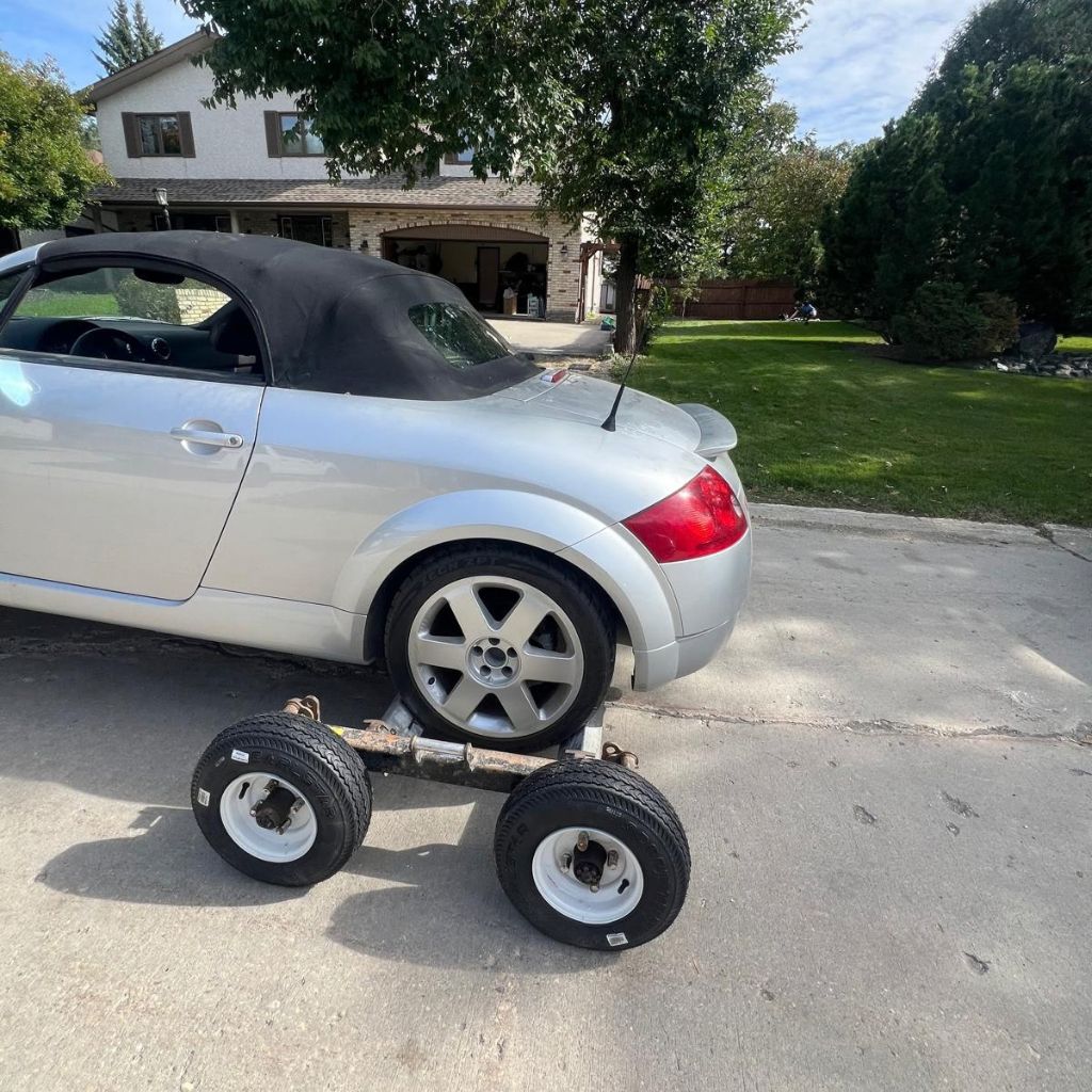 CAA vs Private Roadside Assistance Winnipeg: Which Is Better?